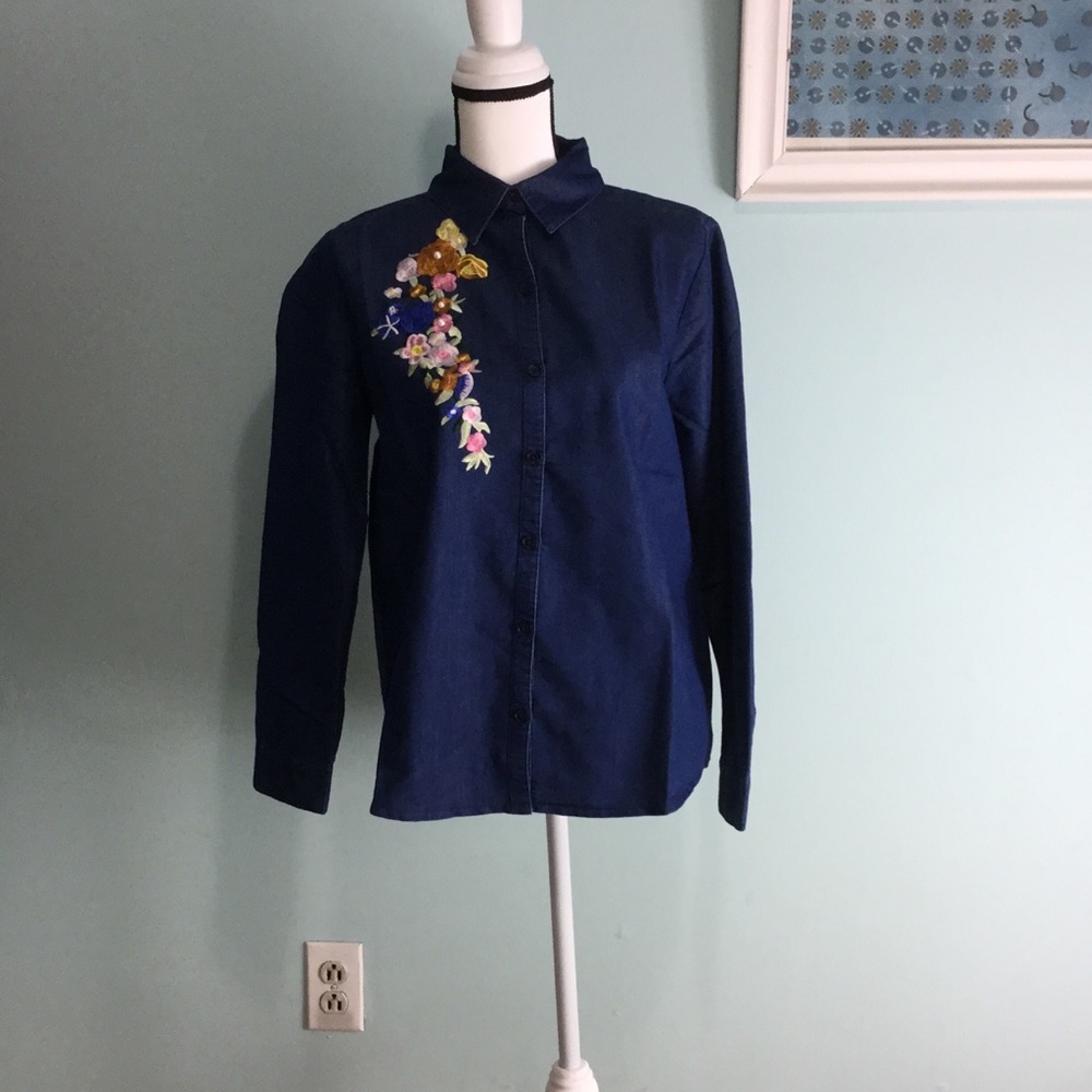 August Silk - Blue Denim Top - Picture 2 of 8